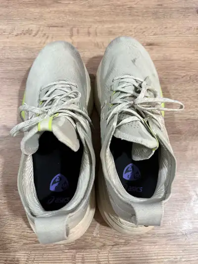 جزمة رجالية ASICS Gel-Nimbus 27 مقاس 42 - مستعملة 0