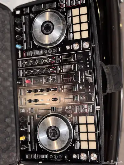 دي جي جهاز DJ بايونير DDJ-SX2 نظيف مع المحول الأصلي 0