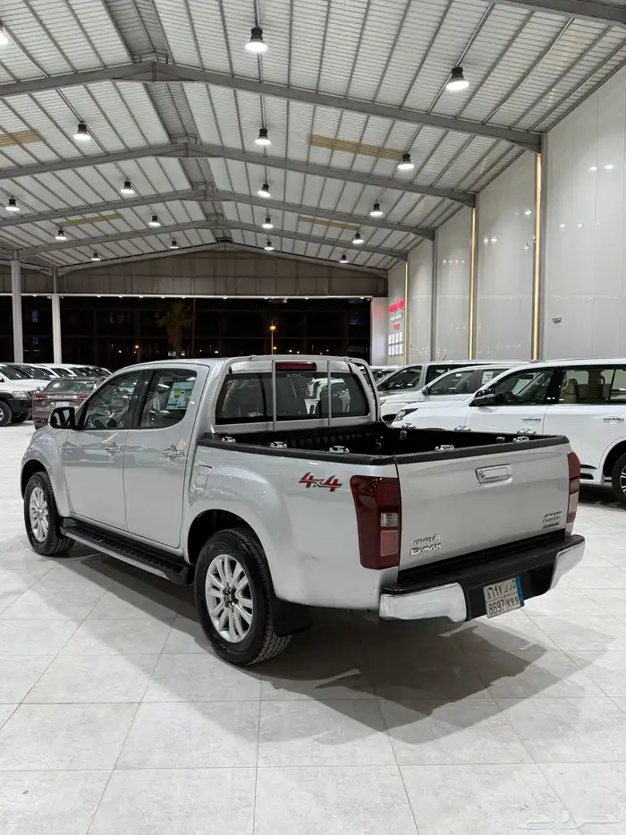 ايسوزو ديماكس LS دبل 2020 3