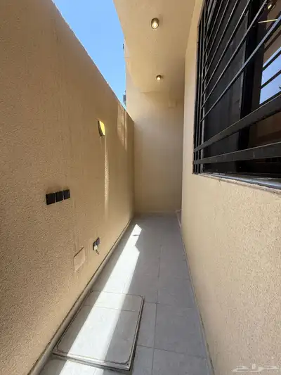 للبيع شقق ارضيه وشقق علويه تشطيب فندقي ف حي الضيافة 3
