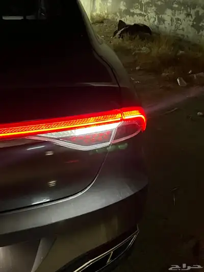 اسطب ازيرا21-22-23 مسطرة باب شنطة فل LED مع الكمره الخلفية 1