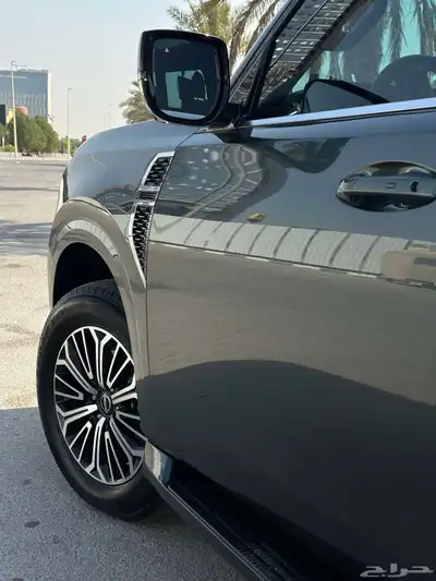 للبيع نيسان باترول موديل 2025 ماشي 4400 كم 24