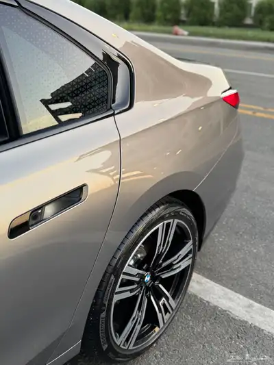 BMW 735 Li 2025 شبة جديد على الضمان KIT M 12