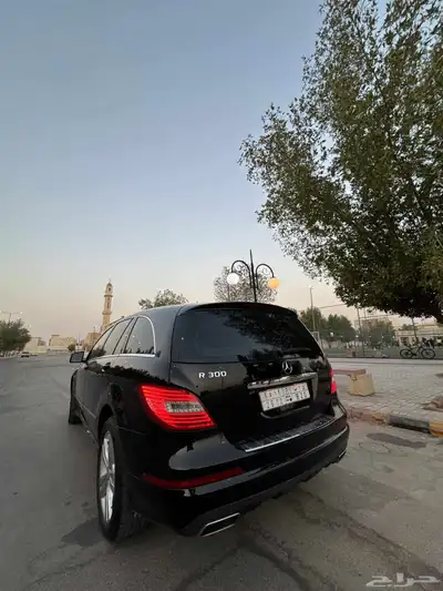 مرسيدس للبيع اليوم بسعر مغري بداعي السفر سيارة عائلية فخمه 47