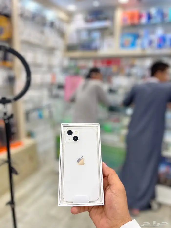 ايفون 13 6