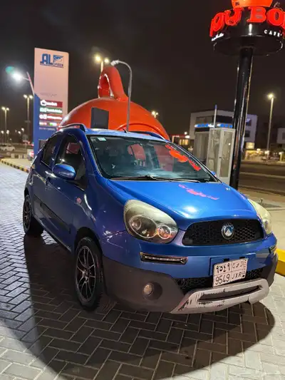 جيلي هتشباك 4