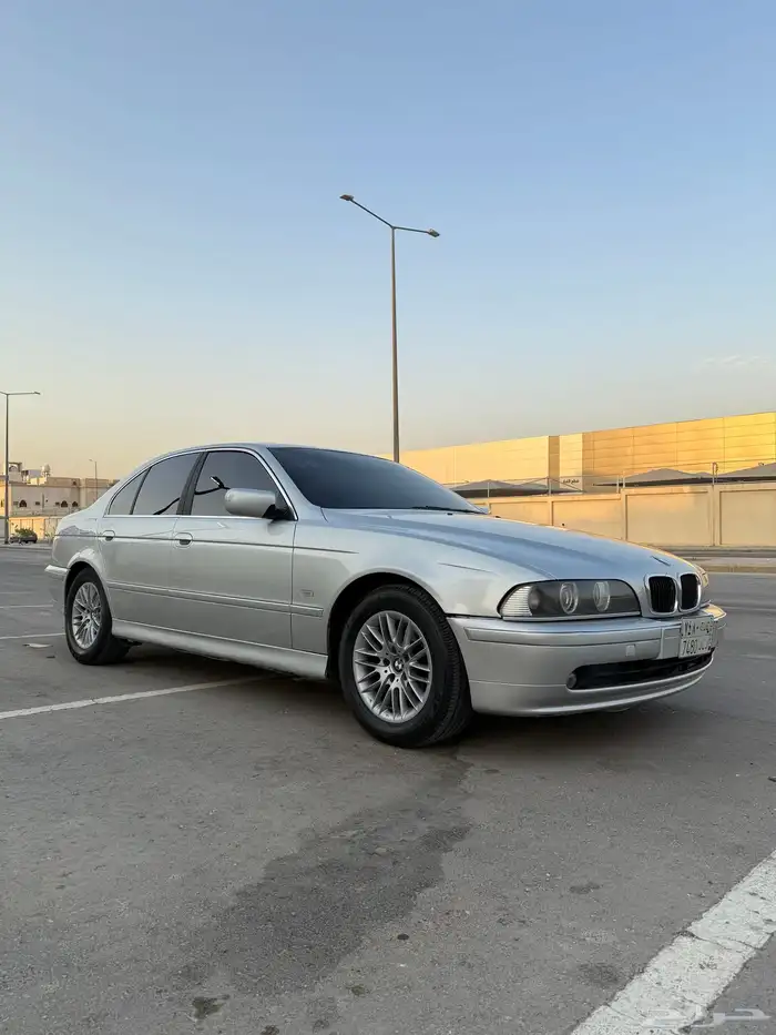 بي ام دبليو الفئة الخامسة i525 2003 10