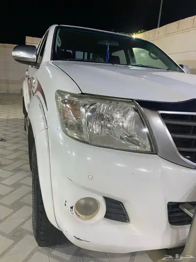 سياره تايوتا للبيع اول مالك لتواصل. الموتر نظيف شرط. 3