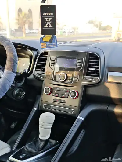 رينو كوليوس نص فل 2018 33