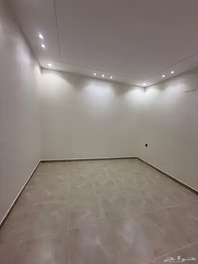 للبيع شقق ارضيه وشقق علويه تشطيب فندقي ف حي الضيافة 17