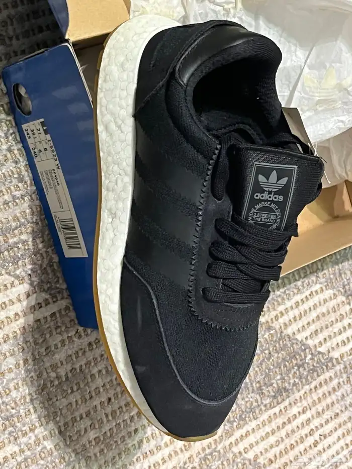 شوزات اديداس بوما كالفن كلاين 10