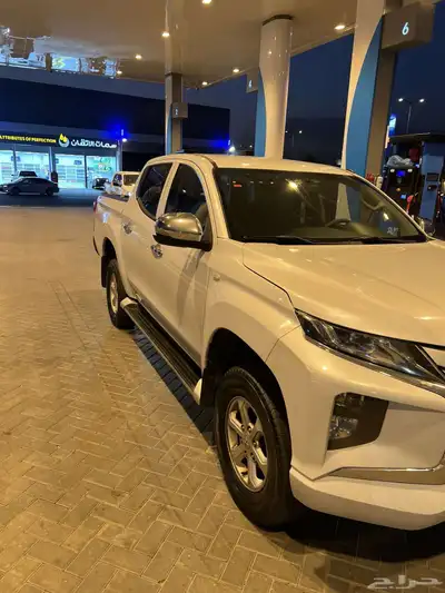 مستوبيشي L200 1