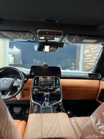 لكزس VIP فل كامل 2025 لوحه رقم 1للبيع 3