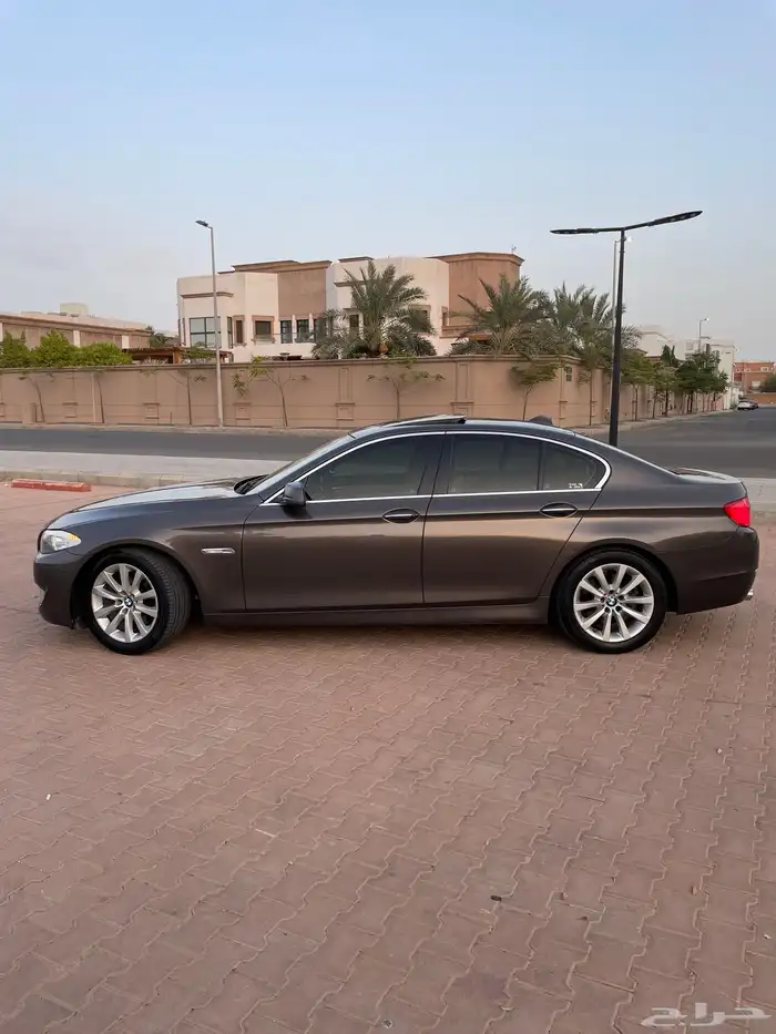 2013 بي ام 520 فل كامل 2