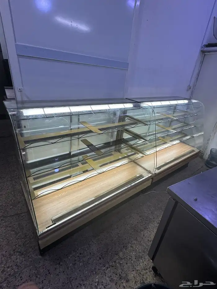 ثلاجة عرض حلويات 1