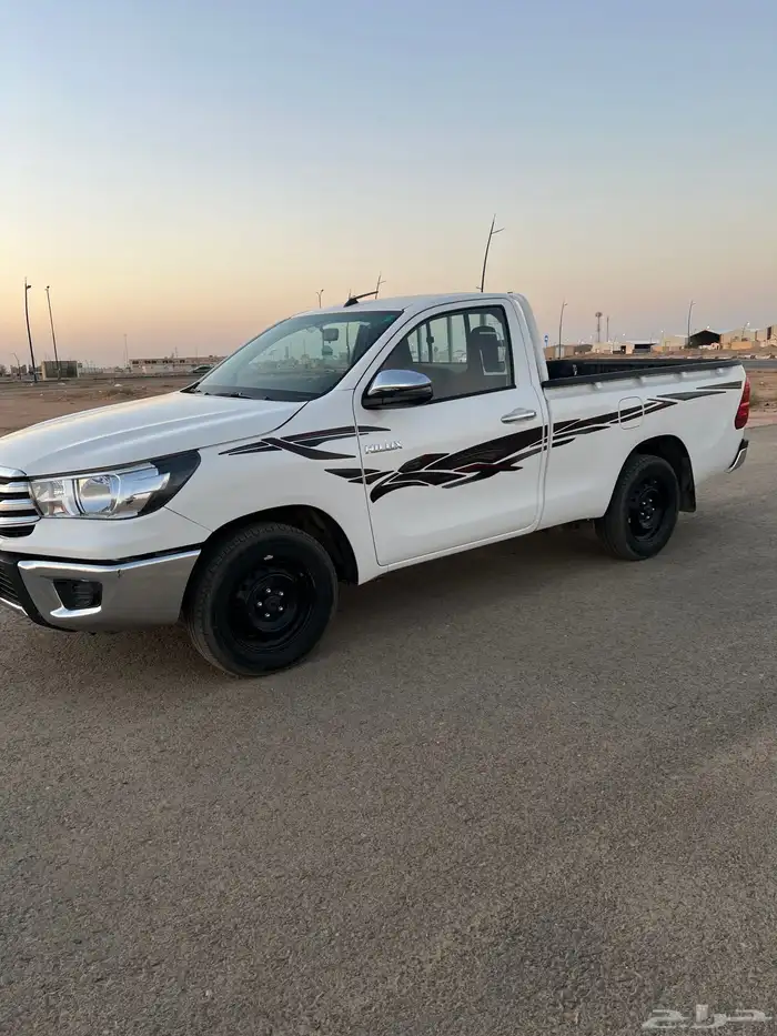هايلكس غماره موديل 2022 بنزين 2