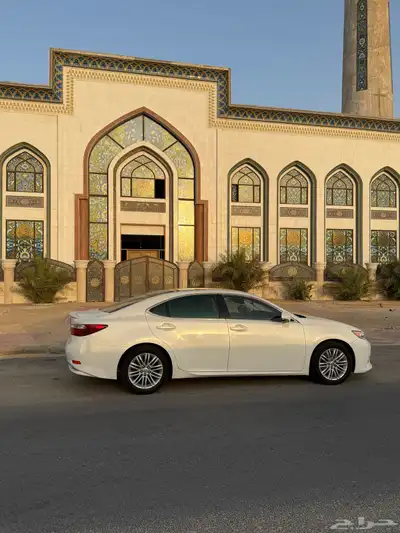 لكزس اي اس 350 5