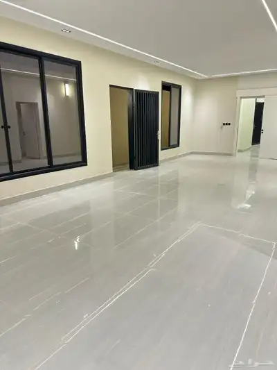 شقة في فله للبيع في حي الندوة بموقع مميز وأسعار جدا  مناسبة 2