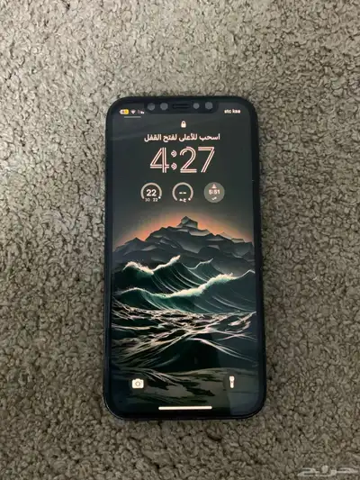 ايفون12برو وايفون XR 0