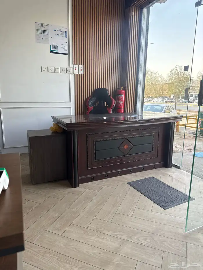 طاولة مكتب للبيع 0