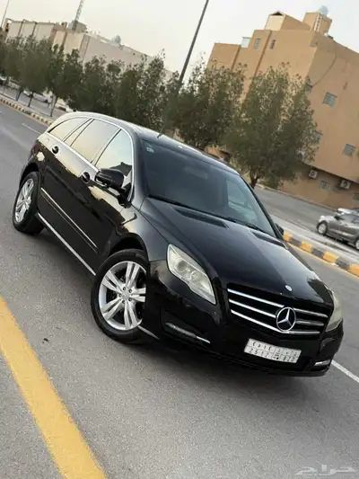 مرسيدس للبيع اليوم بسعر مغري بداعي السفر سيارة عائلية فخمه 3