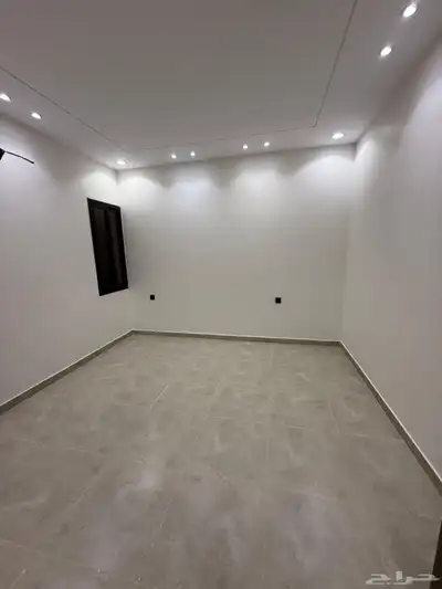للبيع شقق ارضيه وشقق علويه تشطيب فندقي ف حي الضيافة 33