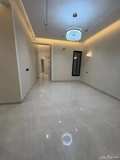 للبيع دور أرضي بحوش وسيع مقابل نادي ضمك طريق ابها الخميس 10