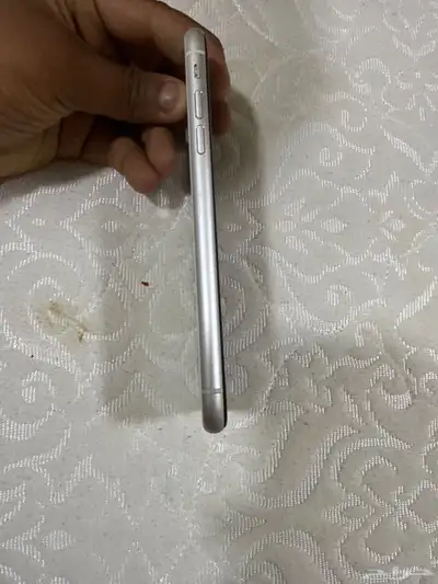 iPhone XR 1