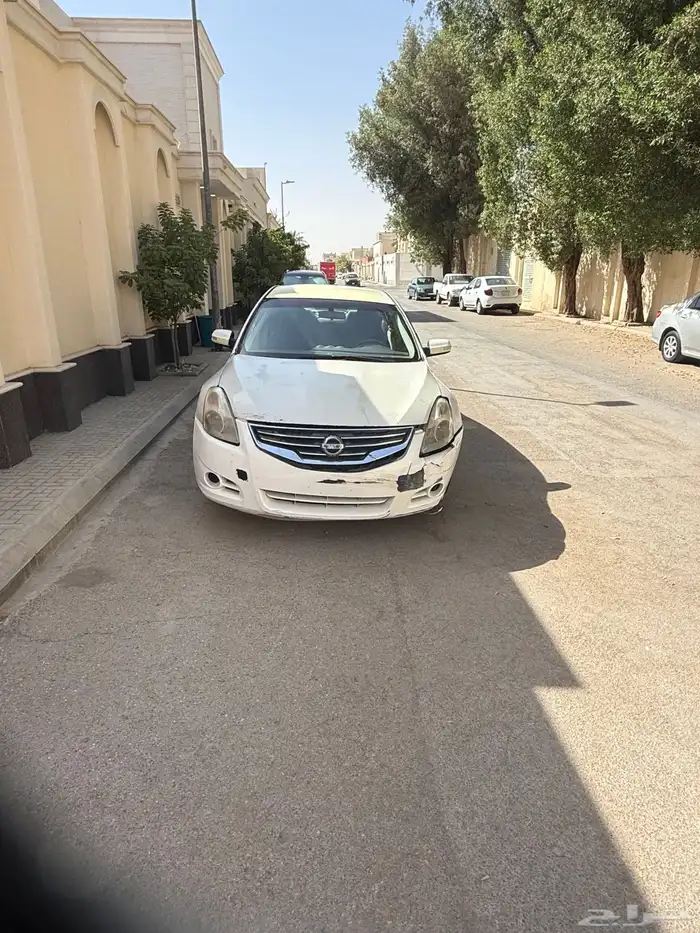 للبيع نيسان التيما 2010 - أبيض 3