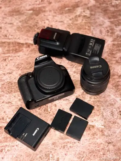 canon 1300D 0