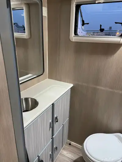 موتر هوم كرفان فورد f350 2013 6