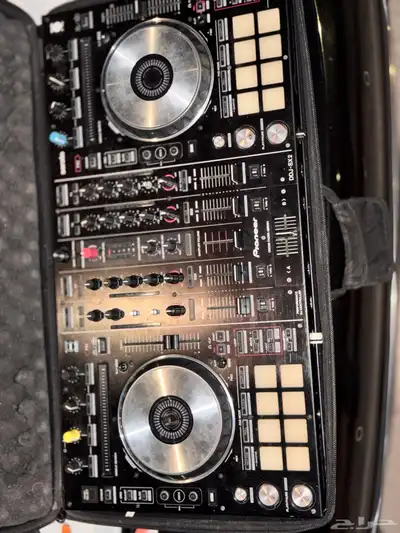 دي جي جهاز DJ بايونير DDJ-SX2 نظيف مع المحول الأصلي 2