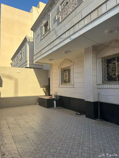 للبيع   عمارة دور بموقع مميز 2