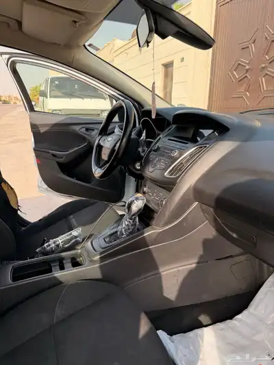 Ford Focus 2015 hatchback For Sale(Urgent Sale) 6