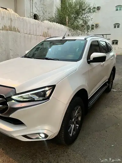 ايسوزو MUX فل كامل بدون دبل ماشي 27 الف 29
