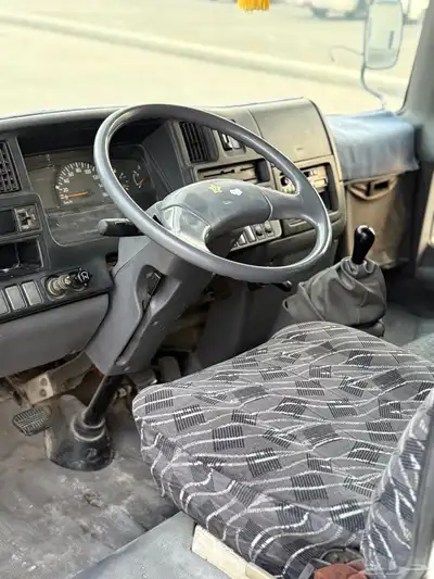 باص نيسان سلفيان 2007 ديزل نضيف 11