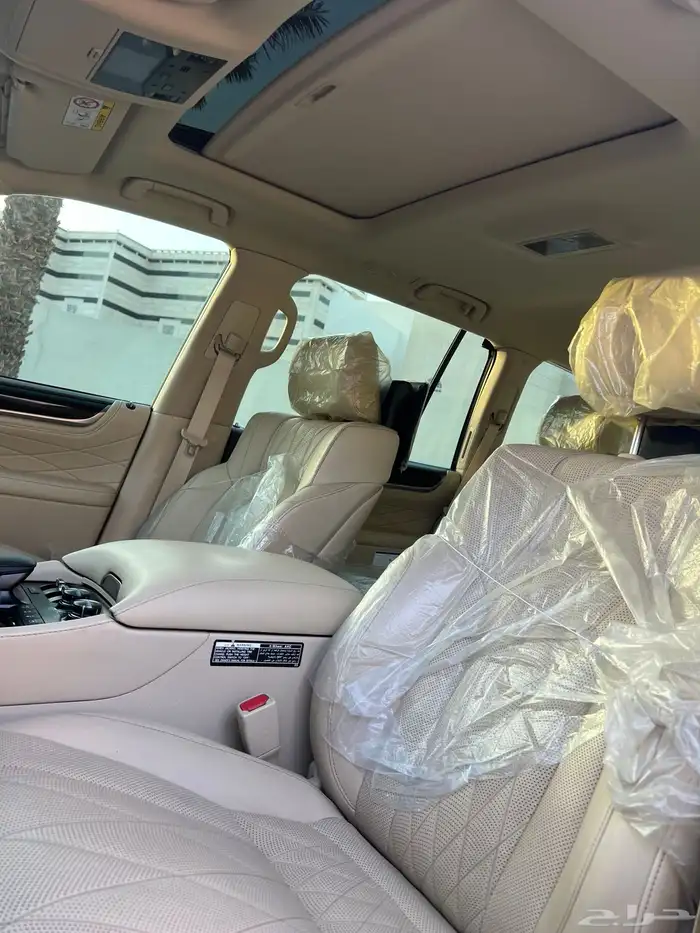 لكزس LX570 موديل 2021 بلاك اديشن 13