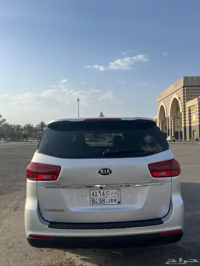للبيع كيا كارنفال ديزل 2019 نظيفة جدا 4