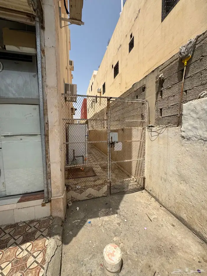 فرصه للبيع عماره تجاري شقق ومحلات 16