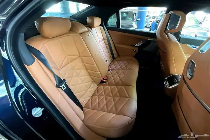 BMW-740 الكرستالة 6