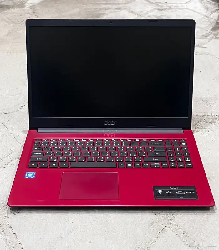 لابتوب ايسر Aspire 3 نظيف مع الشاحن والشنطة 1