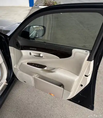 لكزس LS 460 شورت 18
