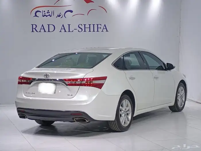 تويوتا افالون 2015 XLE سعودي 4