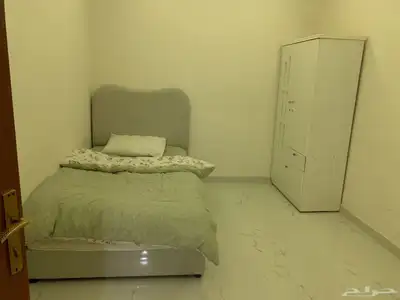 اثاث متفرق للبيع حي الملقا 8