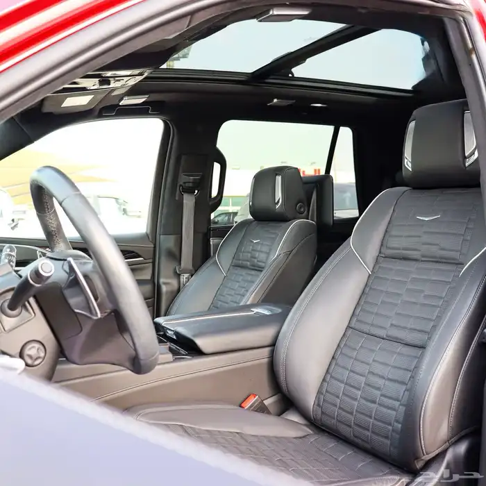 2023 CADILLAC Escalade V ESV REDفي الامارات 7