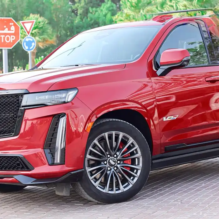 2023 CADILLAC Escalade V ESV REDفي الامارات 9