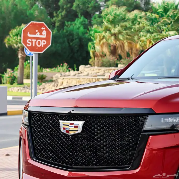 2023 CADILLAC Escalade V ESV REDفي الامارات 4