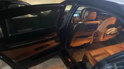 مخزن BMW 2012 8