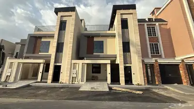 للبيع دور أرضي بحوش وسيع مقابل نادي ضمك طريق ابها الخميس 0