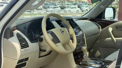نيسان بترول SE خليجي - 2019 - حالة ممتازة 10